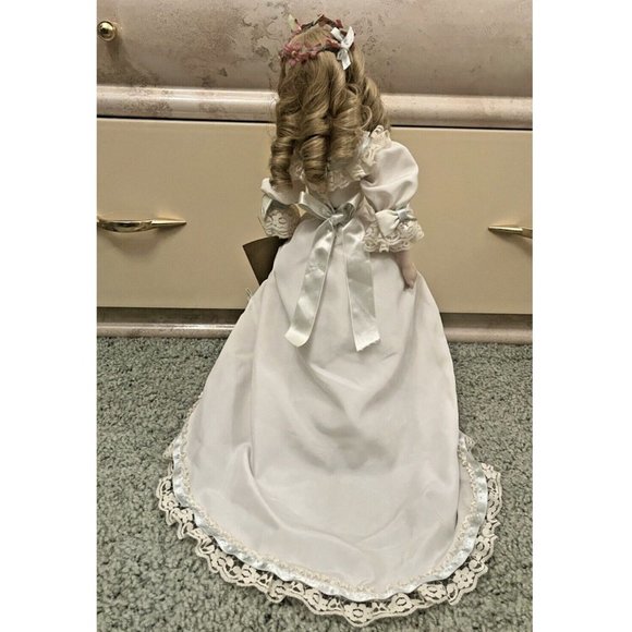 VINTAGE MINT #10 FRANKLIN HEIRLOOM 17" PORCELAIN DOLL WEDDING DRESS LACE FLOWERS - Picture 5 of 11